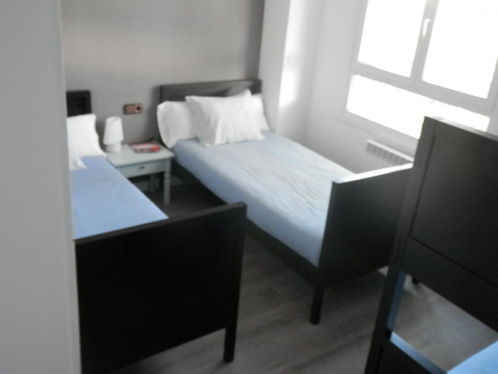 H.A.N.D Surf Hostel Langre  Δωμάτιο φωτογραφία