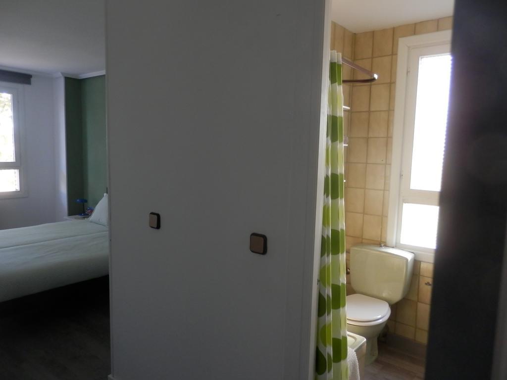 H.A.N.D Surf Hostel Langre  Δωμάτιο φωτογραφία
